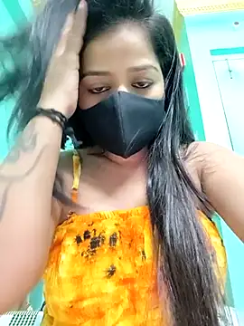 Snapshot of Monalisa_Singh chatting on 10.29.25 Monalisa Singh online show from 10.29.25