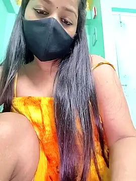 Snapshot of Monalisa_Singh chatting on 11.05.25 Monalisa Singh online show from 11.05.25