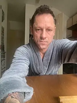 Snapshot of Yourhotboy_42 chatting on 02.04.25 Yourhotboy 42 online show from 02.04.25