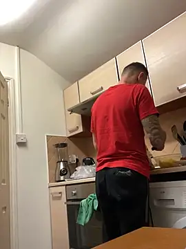 Snapshot of Yourhotboy_42 chatting on 02.15.25 Yourhotboy 42 online show from 02.15.25