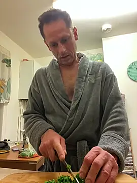 Snapshot of Yourhotboy_42 chatting on 03.05.25 Yourhotboy 42 online show from 03.05.25