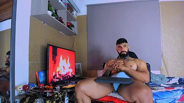 naugthy dominant online show from 12.11.24