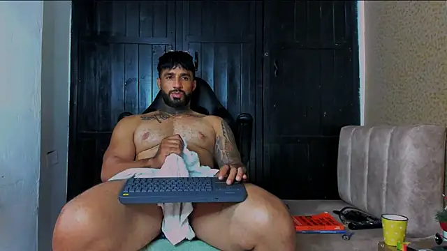 naugthy dominant online show from 01.21.25