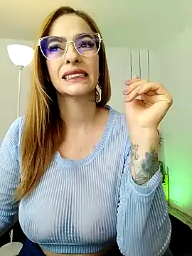 Alessandra Schmoll online show from 03.15.25