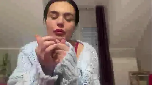 Snapshot of DESIREjenny chatting on 12.15.25 DESIREjenny online show from 12.15.25