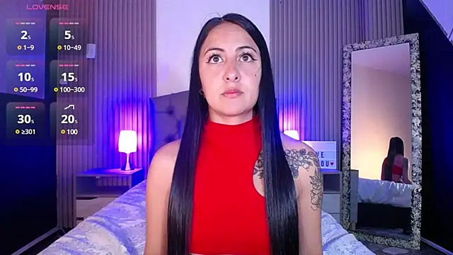 isabella smith  online show from 02.28.25