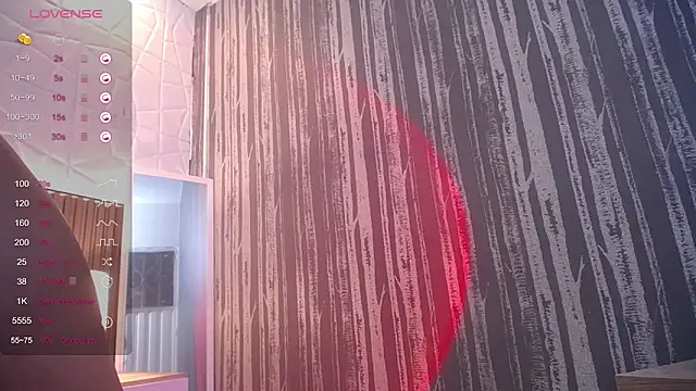 isabella smith  online show from 03.06.25