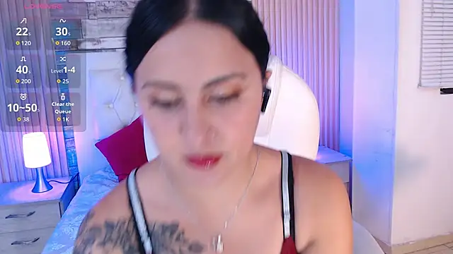 isabella smith  online show from 09.16.25