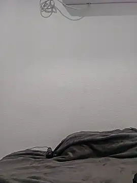 Snapshot of Iliketocooksquirt25 chatting on 02.04.26 Iliketocooksquirt25 online show from 02.04.26