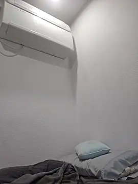 Snapshot of Iliketocooksquirt25 chatting on 02.10.26 Iliketocooksquirt25 online show from 02.10.26