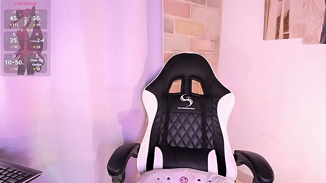 Im Scarlet online show from 10.01.25