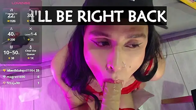 Snapshot of Ari-Hall chatting on 02.18.25 Ari-Hall online show from 02.18.25