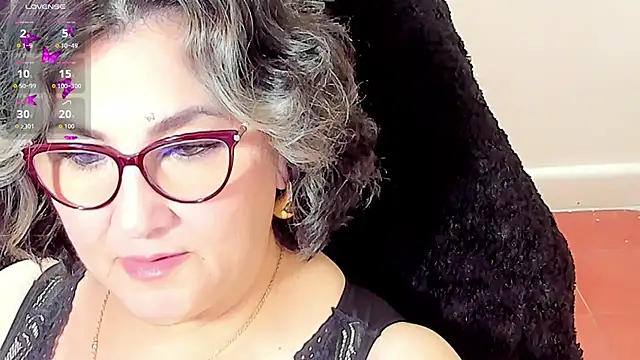 Snapshot of cataleya_mom chatting on 11.16.25 cataleya mom online show from 11.16.25