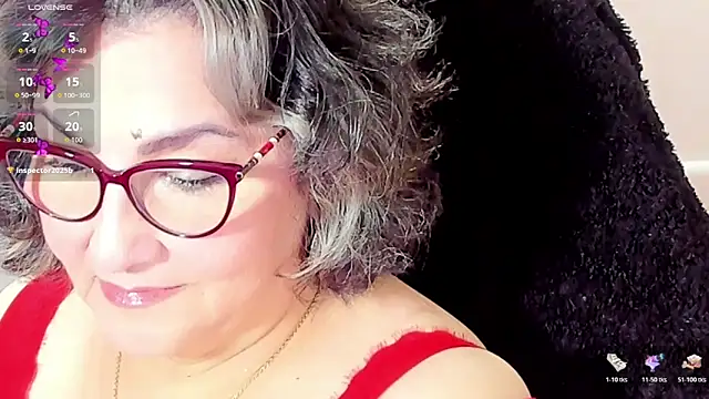 Snapshot of cataleya_mom chatting on 11.21.25 cataleya mom online show from 11.21.25