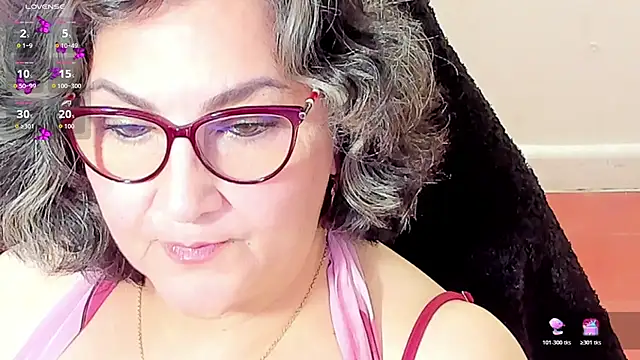 Snapshot of cataleya_mom chatting on 11.27.25 cataleya mom online show from 11.27.25