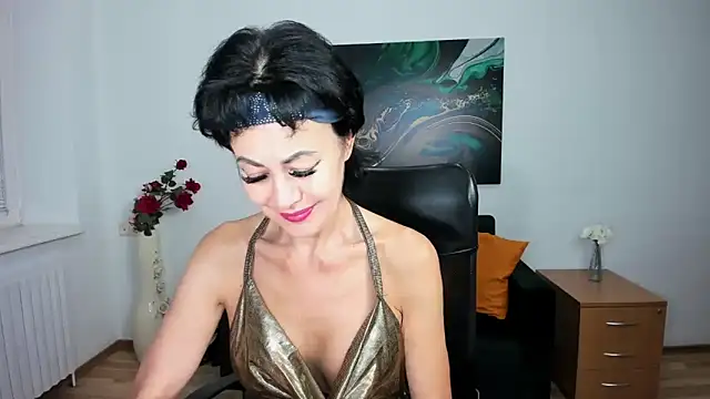 Snapshot of Silvia_Wallec chatting on 09.10.25 Silvia Wallec online show from 09.10.25