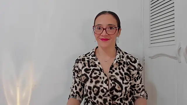 Snapshot of Jessica_Herrera_ chatting on 07.10.26 Jessica Herrera online show from 07.10.26