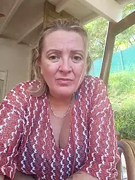 lady charlyne online show from 01.17.25