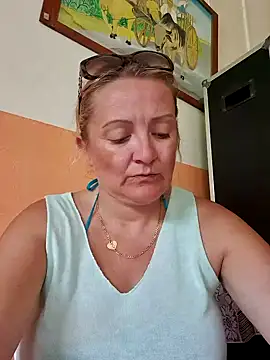 lady charlyne online show from 02.03.25