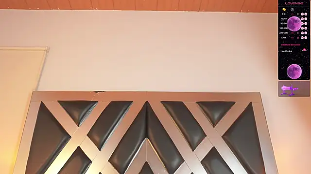 Sofia Cooper  online show from 11.03.25