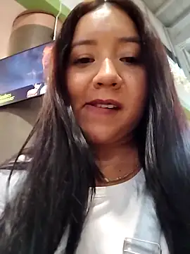 alexa pariss online show from 02.28.26