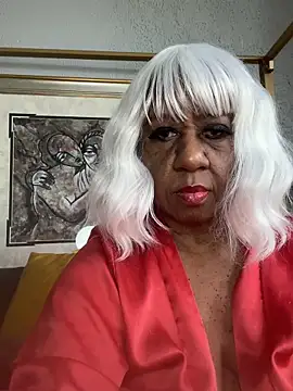 BreanaDivine online show from 04.26.26