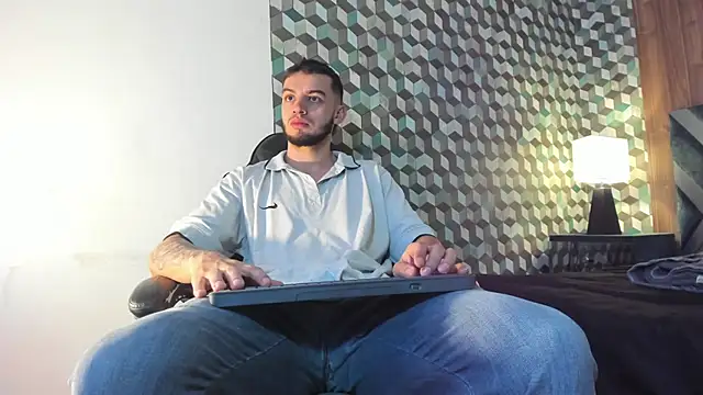 Michael magno online show from 01.22.25