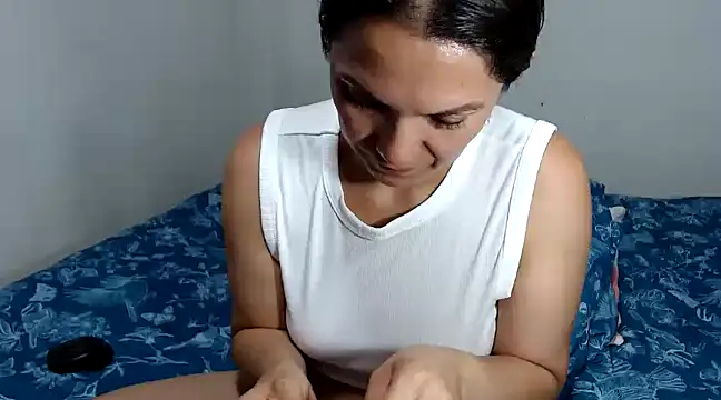 Snapshot of Chantal_hott chatting on 01.14.25 Chantal hott online show from 01.14.25