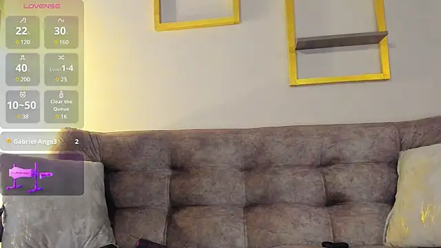 Salome Villa online show from 02.05.25