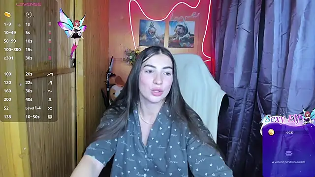 Snapshot of Fiery_Brunette_ chatting on 12.27.24 Fiery Brunette online show from 12.27.24