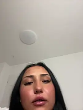 Coco-Love online show from 02.21.25