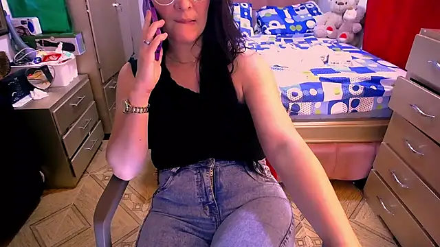 BitterMomXxx online show from 02.09.25