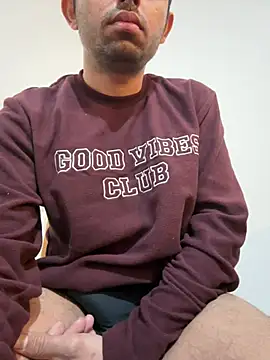 Snapshot of rhuh3991 chatting on 12.15.24 rhuh3991 online show from 12.15.24