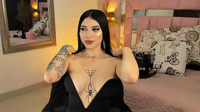 Snapshot of catalina__23 chatting on 01.24.25 catalina 23 online show from 01.24.25