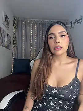 Snapshot of HazzelGray chatting on 02.03.26 HazzelGray online show from 02.03.26