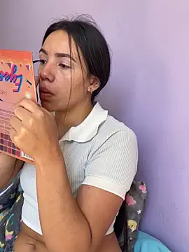 hannahb-e online show from 01.19.25