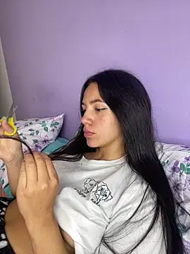 hannahb-e online show from 01.30.25