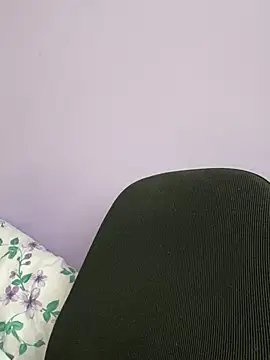 hannahb-e online show from 02.04.25