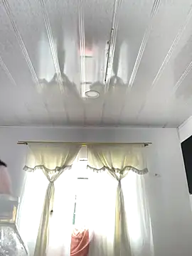 hannahb-e online show from 09.09.25