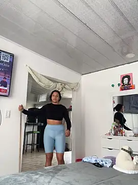 hannahb-e online show from 11.14.25