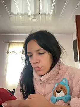 Snapshot of hannahb-e chatting on 07.19.26 hannahb-e online show from 07.19.26