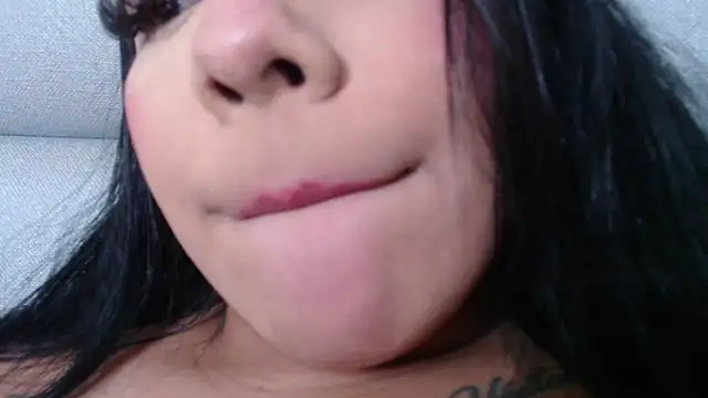 emily brontee  online show from 01.03.25