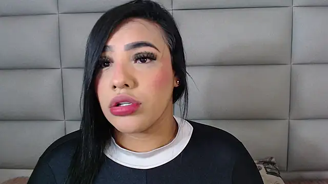 emily brontee  online show from 03.06.25