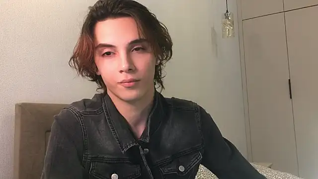 Snapshot of k0sta_ chatting on 01.16.25 k0sta  online show from 01.16.25