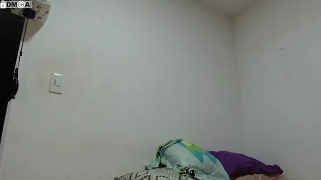 AlinaWoolf  online show from 11.23.25