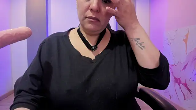 Sammy owens  online show from 06.18.26