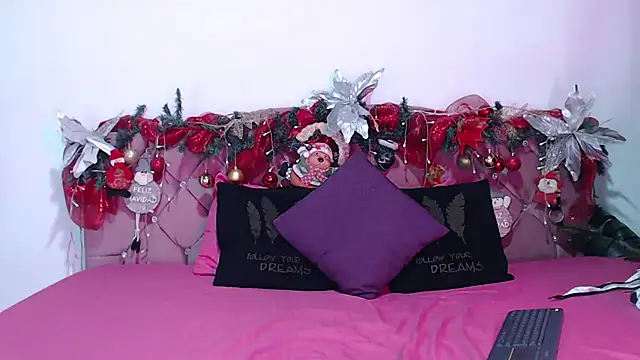 Snapshot of Cataleya_divine chatting on 12.14.25 Cataleya divine online show from 12.14.25