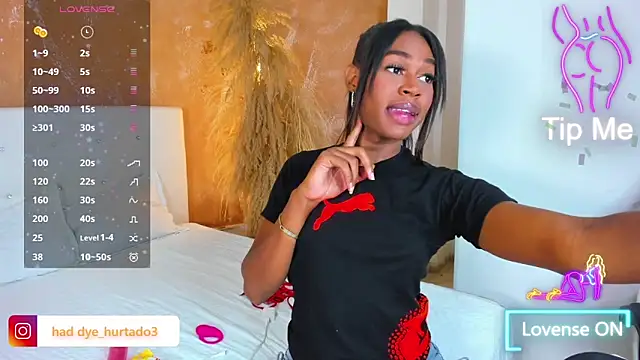 shenielxx online show from 03.05.26