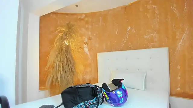 shenielxx online show from 03.17.26