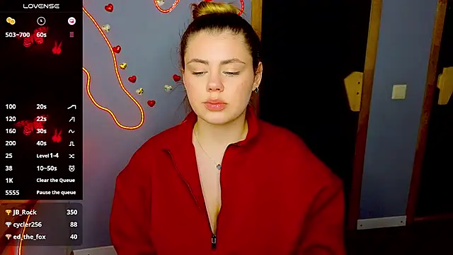 IsabellaBler online show from 02.15.25